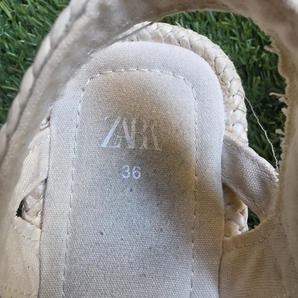 Zara Womans Tan Sandals - Picture 5 of 5